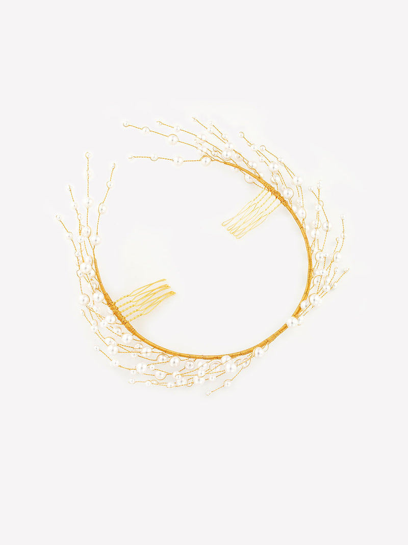 Draufsicht Perlenhaarkranz "Athena" in gold von Kokoro Berlin